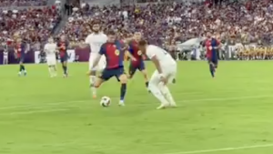 Gol Lewandowski, il Barcellona accorcia le distanze: Thiaw non esce e il polacco non perdona – VIDEO