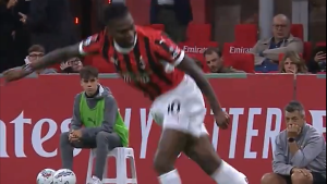Leao Milan, ASSIST da sogno contro il Venezia: la GIOCATA è pazzesca – VIDEO