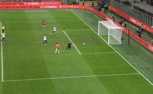 Gol Gimenez, ancora il Bebote: il Milan pareggia con l’attaccante messicano
