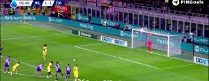 Gol Leao, il portoghese batte e segna su calcio di rigore: doppietta e vantaggio riconquistato