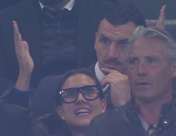 Milan Fiorentina, a San Siro c'era una tifosa d'eccezione: pescata durante l'esultanza - FOTO 27 WhatsApp Image 2025 10 20 at 11.27.57