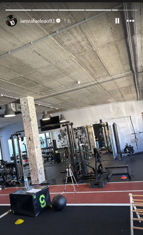 Leao lavora da solo, prosegue il suo recupero in Portogallo: il Milan lo aspetta al top - FOTO 27 image 39