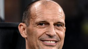 Sassuolo Milan e il nodo esterno sinistro: chi tra Estupinan e Bartesaghi? Ballottaggio aperto per Allegri