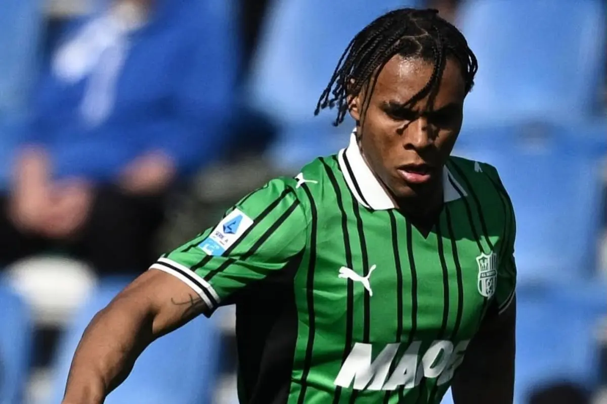 Tare mette la freccia, vendetta Milan: scippo all'Inter 27 Lauriente durante Lazio-Sassuolo