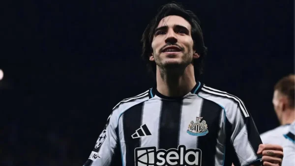 Tonali esulta con il Newcastle