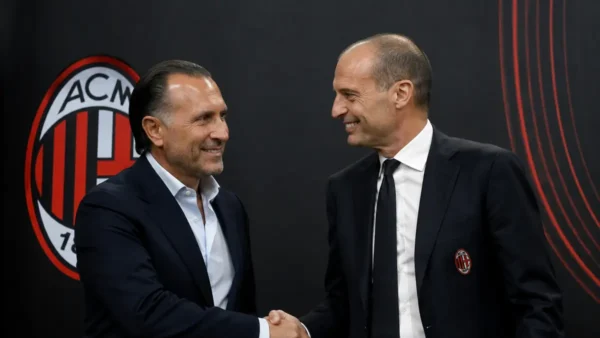 Cardinale e Allegri si stringono la mano