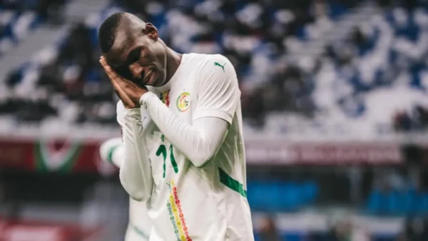 Nicolas Jackson esulta con la maglia del Senegal