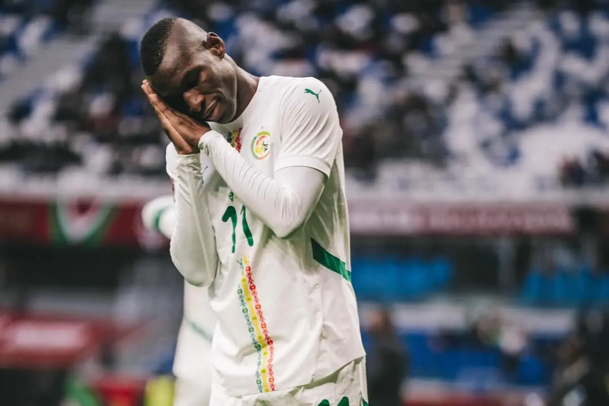 Nicolas Jackson esulta con la maglia del Senegal