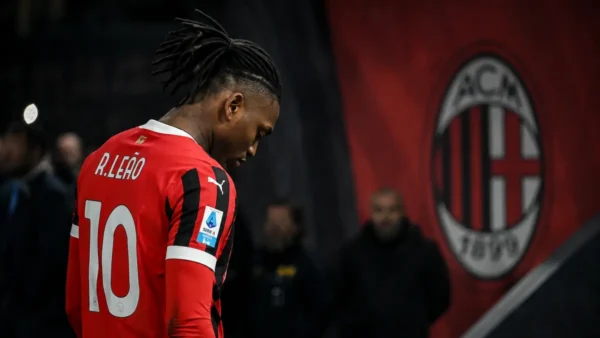 Leao testa bassa