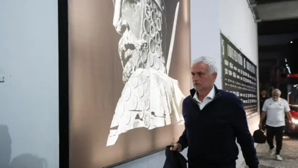 Mourinho entra allo stadio