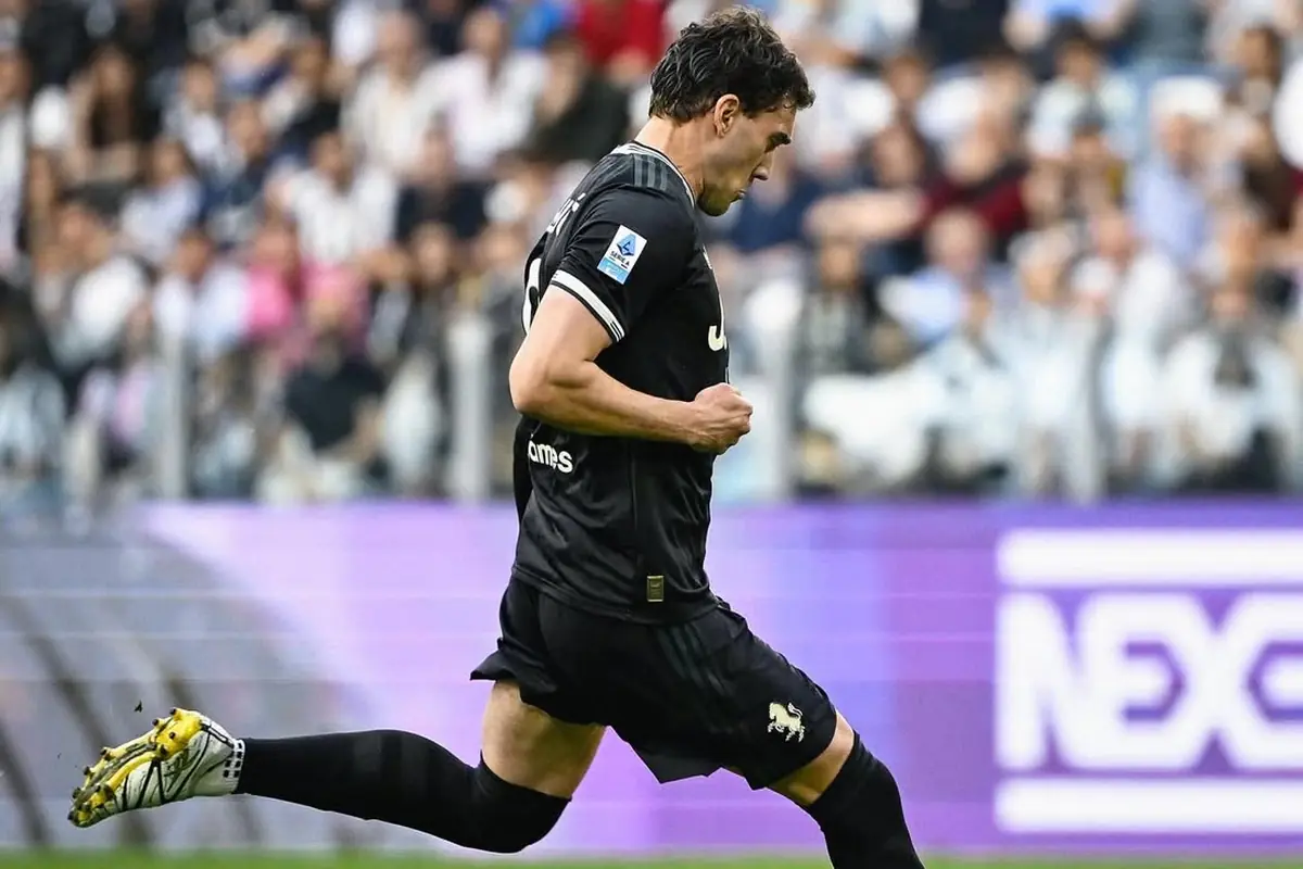 Vlahovic al Milan, così diventa quasi scontato: Juve senza speranze 27 Vlahovic batte la punizione contro il Verona