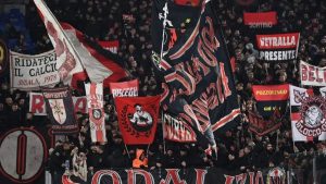 Clima teso in casa Milan: la protesta dei tifosi non si ferma e tocca i luoghi simbolo