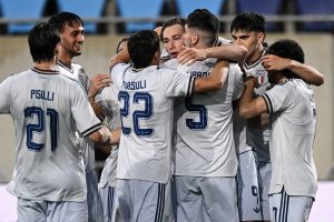 Lussemburgo Italia 0-1: ripartenza con vittoria. Bartesaghi titolare e debutto per Camarda. Decide Pio Esposito