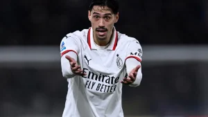Reijnders può già salutare il Manchester City: gli inglesi mettono in vendita l’ex Milan dopo una sola stagione