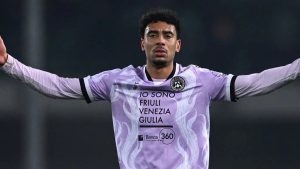 Atta alla Fiorentina, è fatta: sfuma il centrocampista accostato anche al Milan