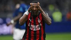 Milan, il retroscena sul mercato di Estupinan: il terzino era convinto dal progetto dell’Aston Villa per un motivo