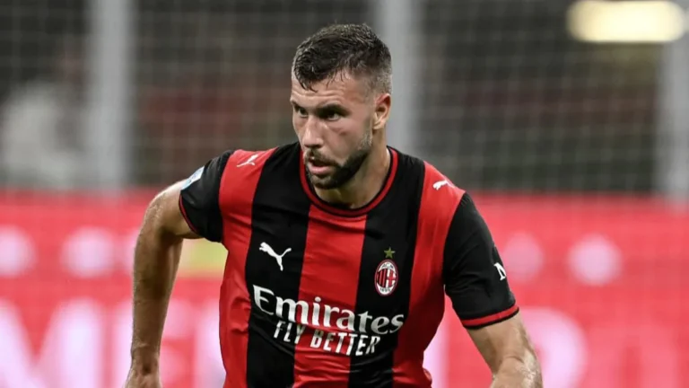 Pavlovic verso il rinnovo fino al 2031? Bianchin rivela: «C’erano offerte dalla Turchia, ma adesso il Milan vuole blindarlo»