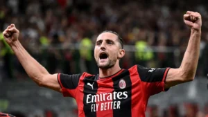 Il Milan vuole blindare i suoi big: al lavoro per i rinnovi fino al 2031 di Pavlovic e Rabiot. Tutti i dettagli